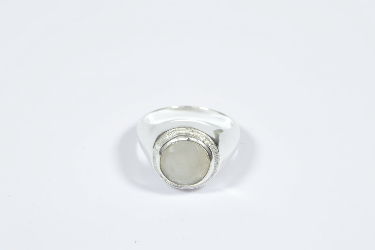 Noir Haven Signet Ring - Silver