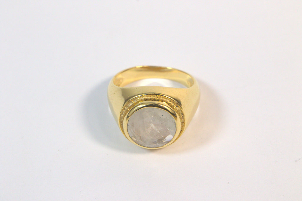 Noir Haven Signet Ring - Gold