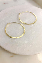 LilaHoopEarring1