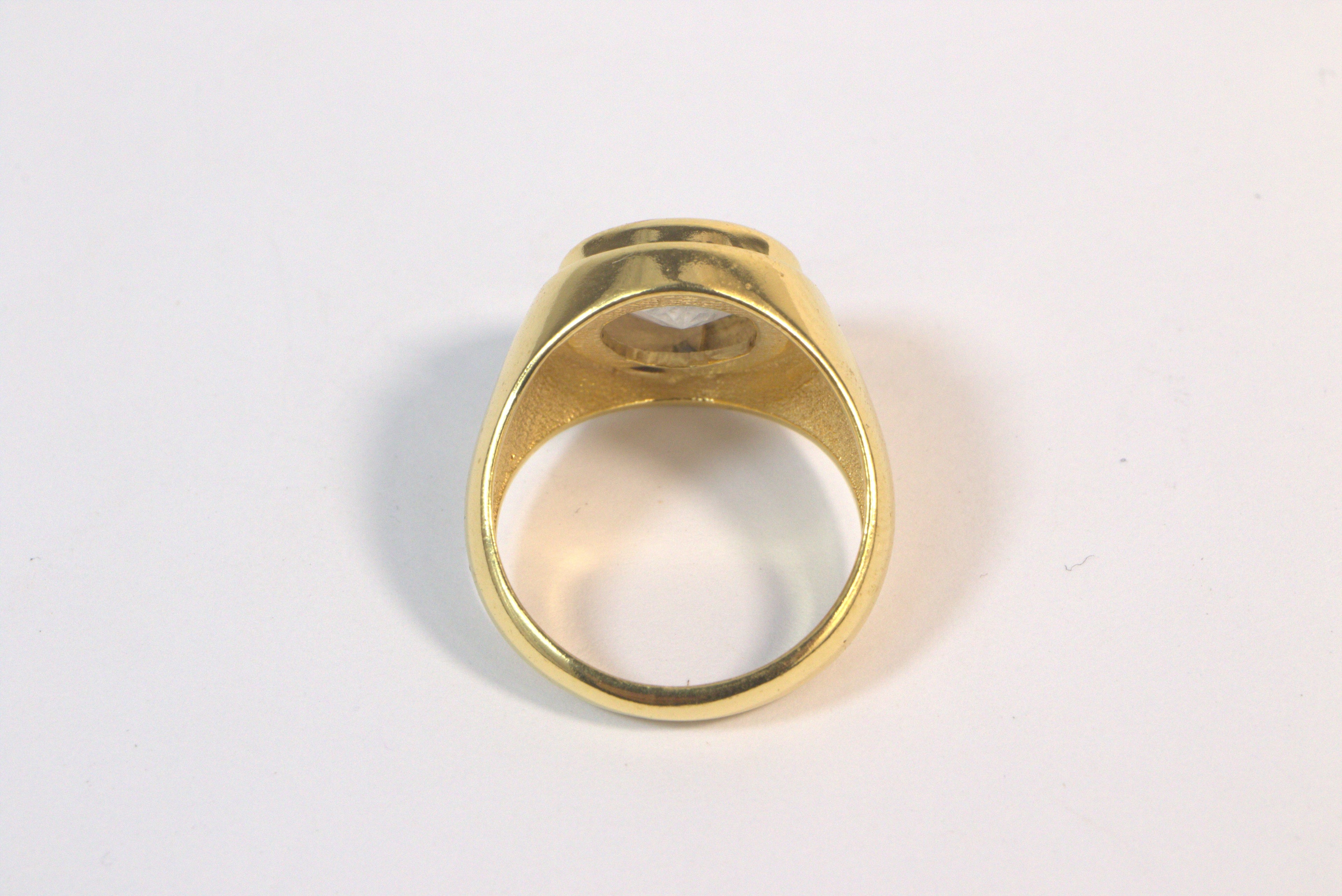 Noir Haven Signet Ring - Gold